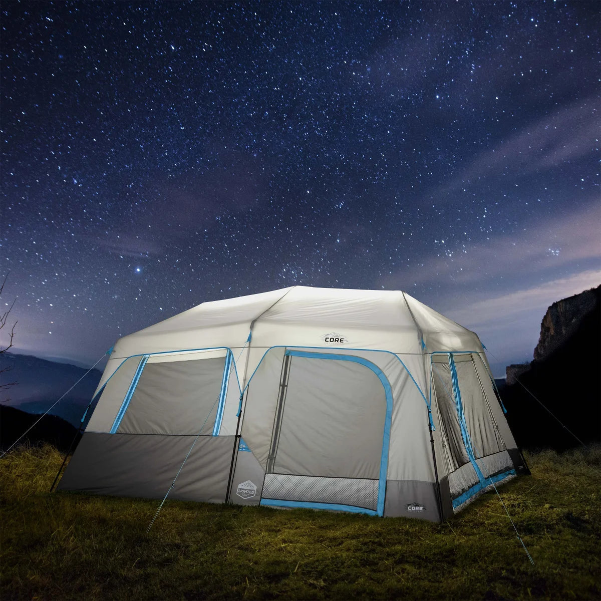 10-person Lighted Instant Cabin Tent