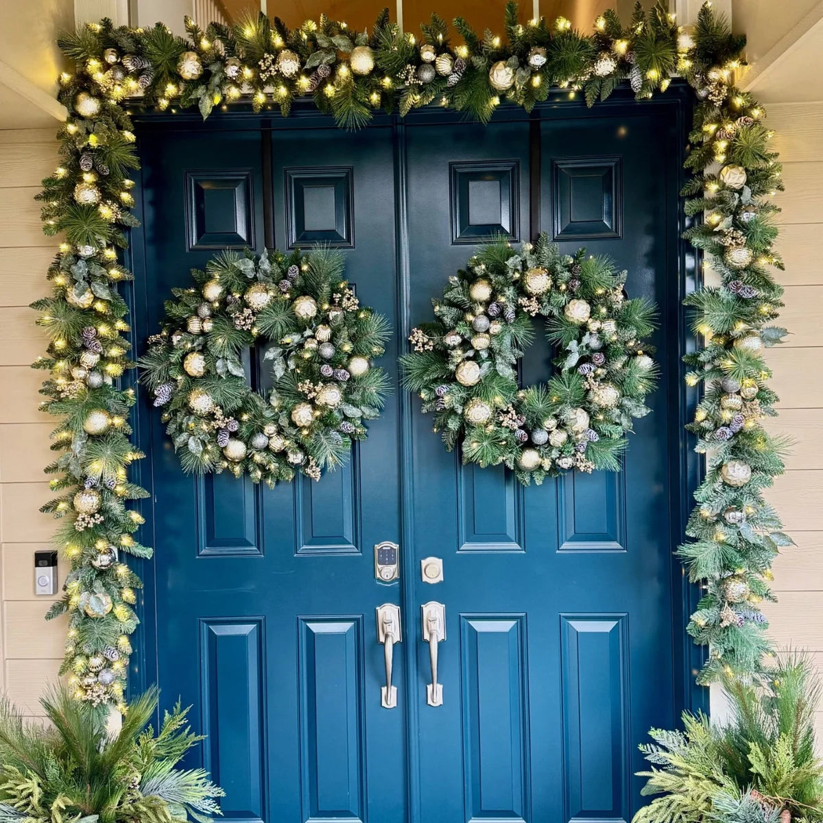 Twinkle Artificial Decorated Garland, 9' Pre-lit LED