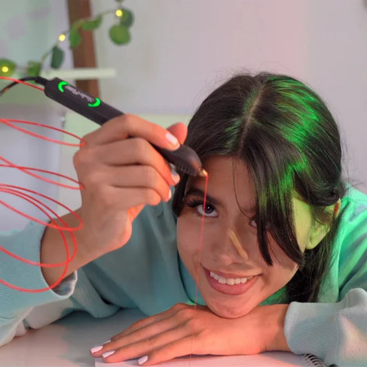 3Doodler Flow 3D Pen Bundle With Bonus Tri-color Refill Pack