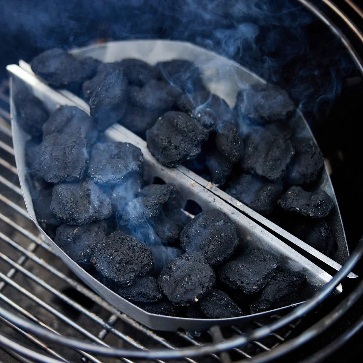 Weber Kamado E6 Charcoal Grill