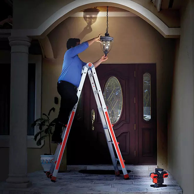 SIRIUS Rechargeable LED Spotlight and Worklight – 2000 Lumens