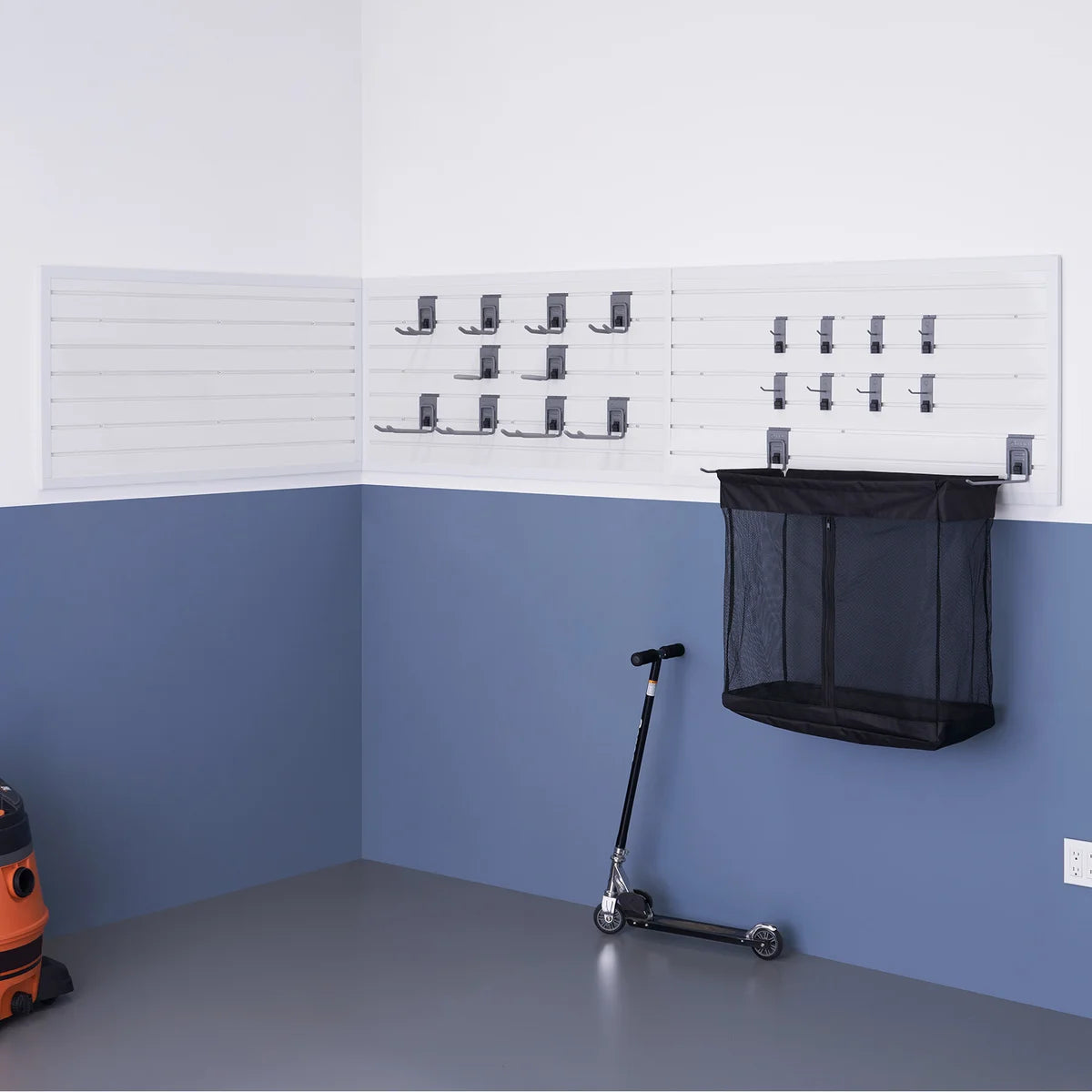 Modular Slatwall 19-piece White Accessory Set - Online Only TRINITY 24 Sq Ft