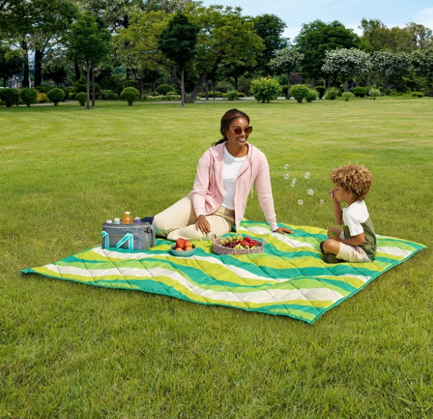 80" x 80" Outdoor Blanket