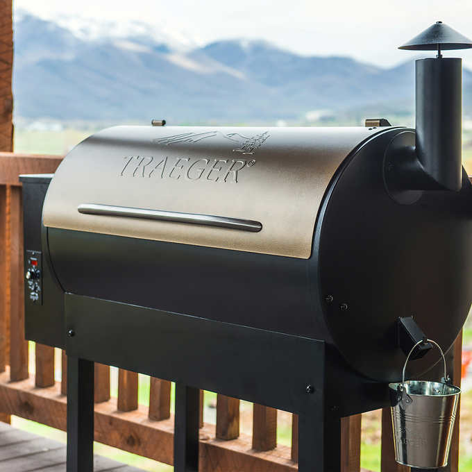 Traeger Texas Elite Pellet Grill 34