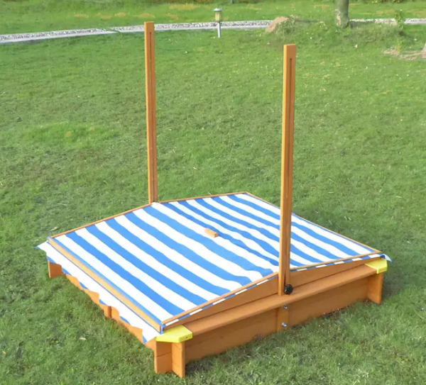 Kid's Sandbox With Cover