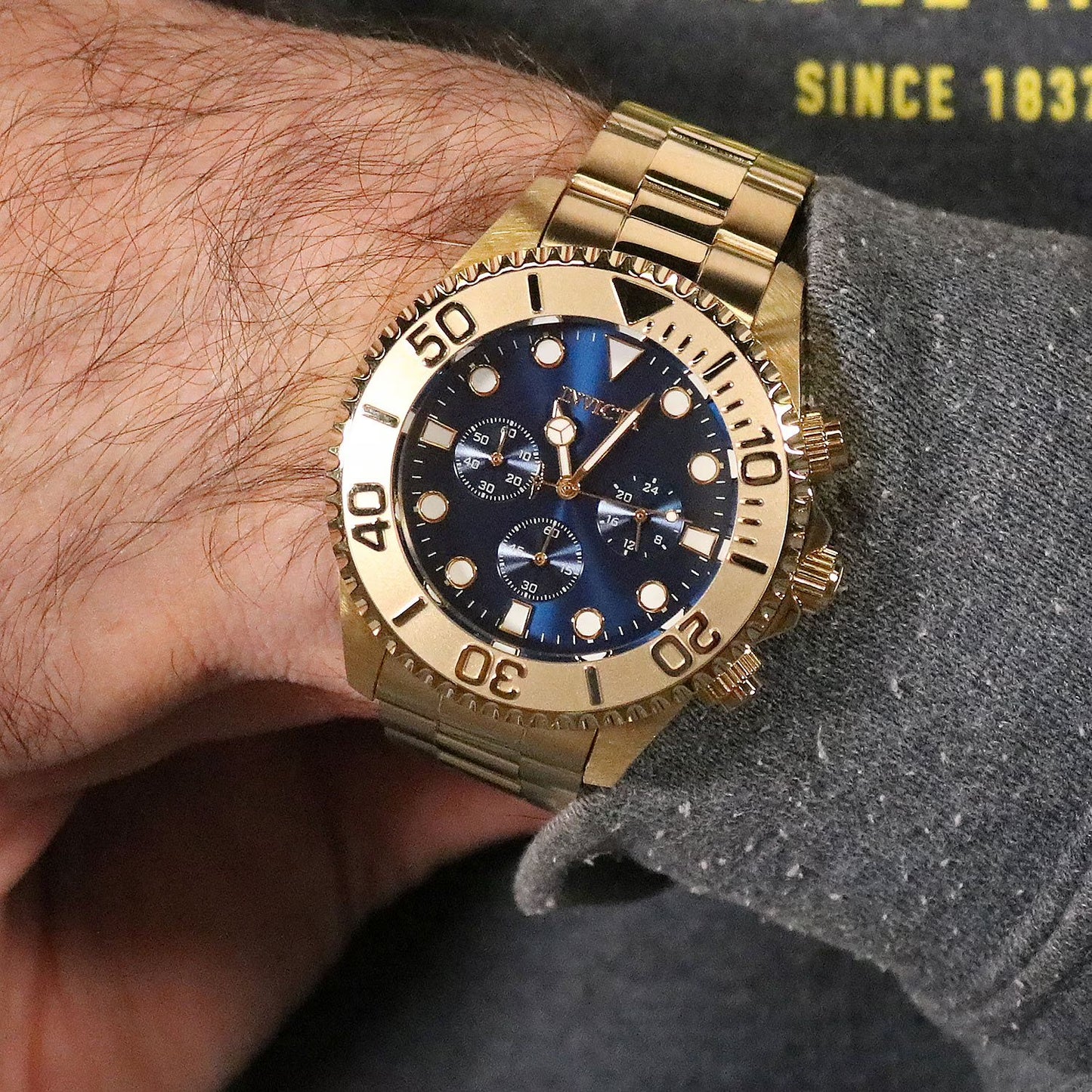 Men's Pro Diver Quartz 47mm Gold, Blue Dial