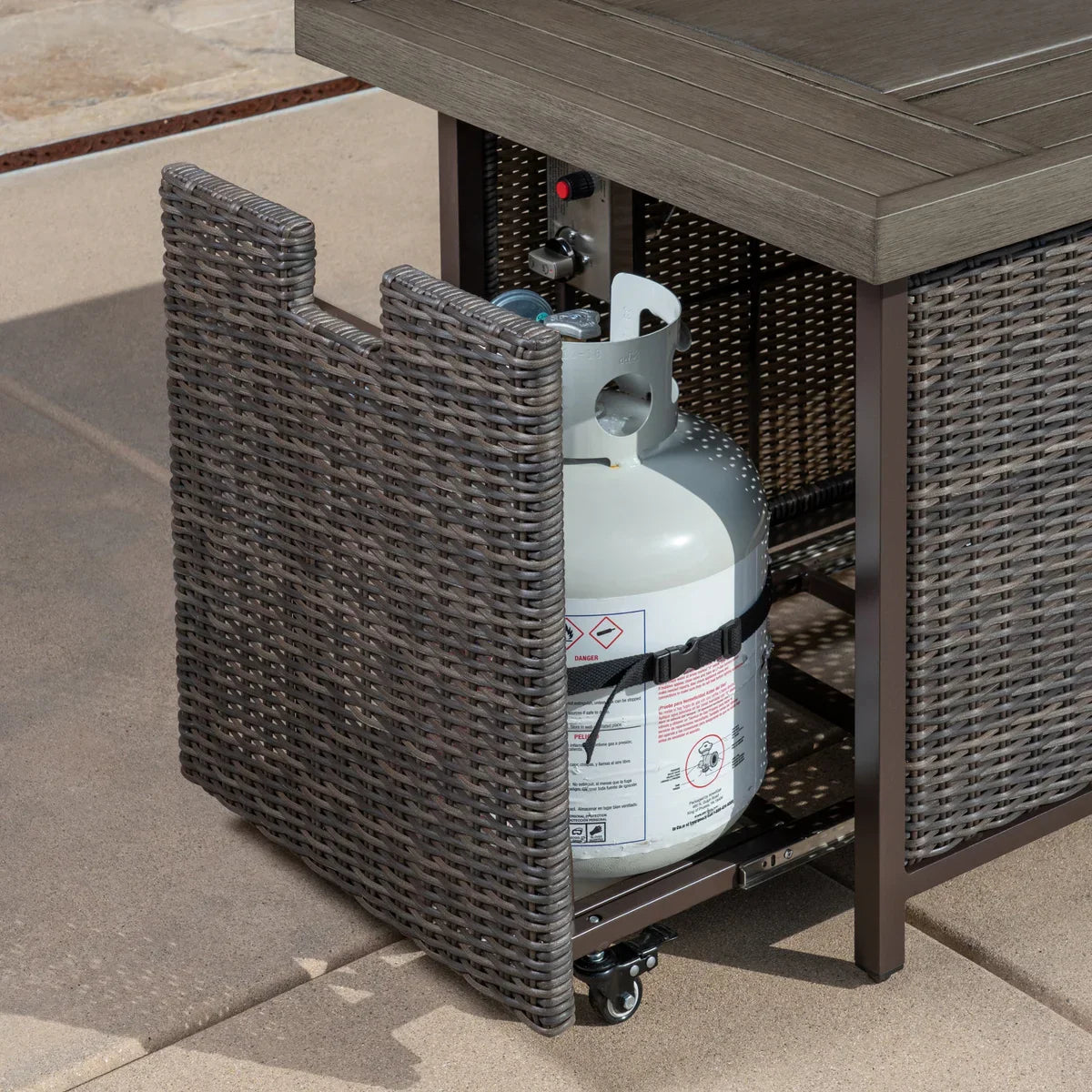 Grand Leisure Brandemore 4-piece Fire Outdoor Seating Set