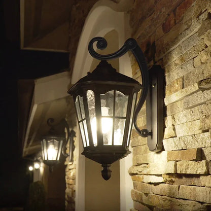 Outdoor Wall Lantern