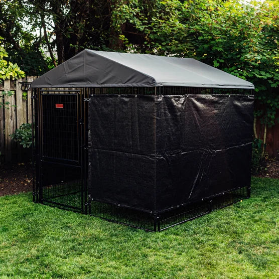 Dog Kennel 8'x8' with Privacy Screen