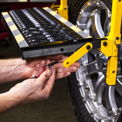 350 lb. Deluxe Truck and SUV Tire Service Step
