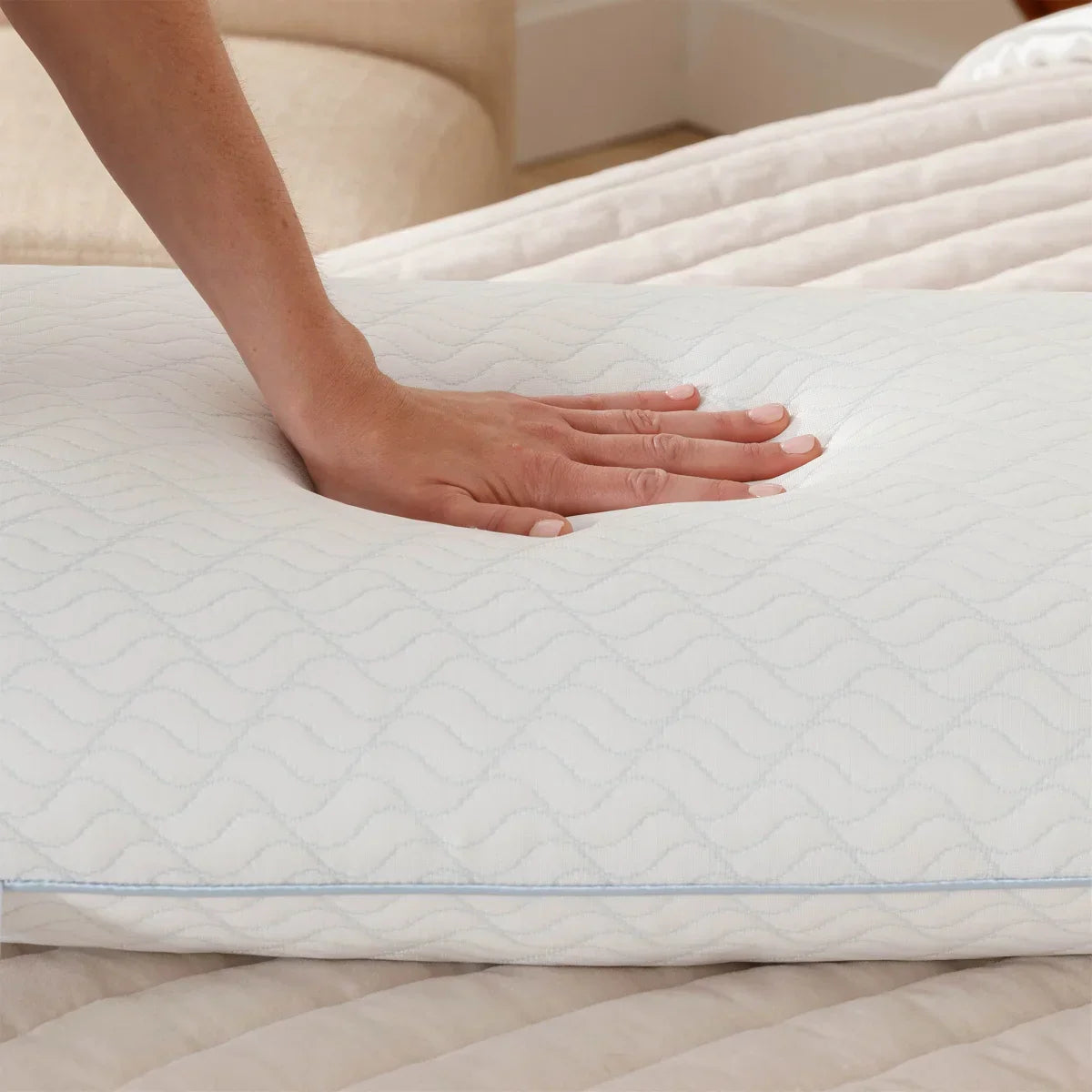 Serenity by Tempur-Pedic Cooling Memory Foam Pillow - Thumbnail 5
