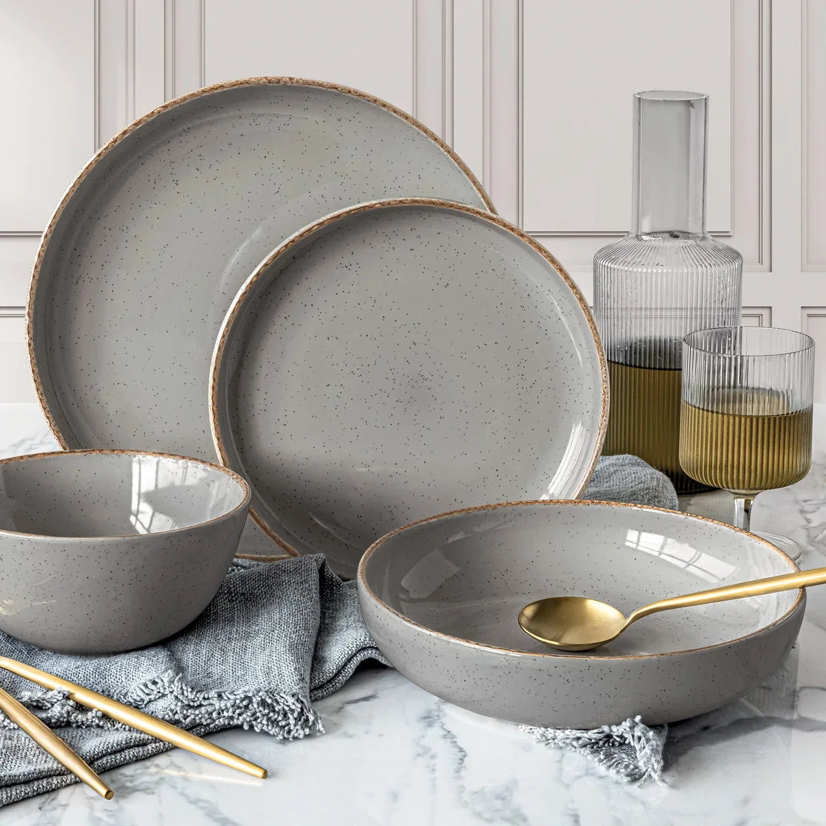 16-piece Dinnerware Set - over&back - Thumbnail 2