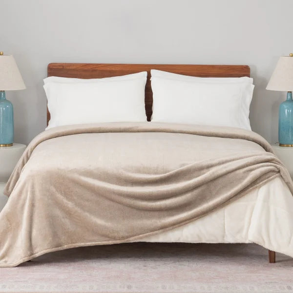 Berkshire Extra Plush Blanket - Thumbnail 3