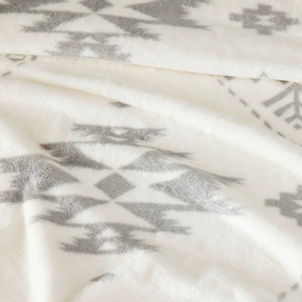 Pendleton Faux Fur Luxe Blanket