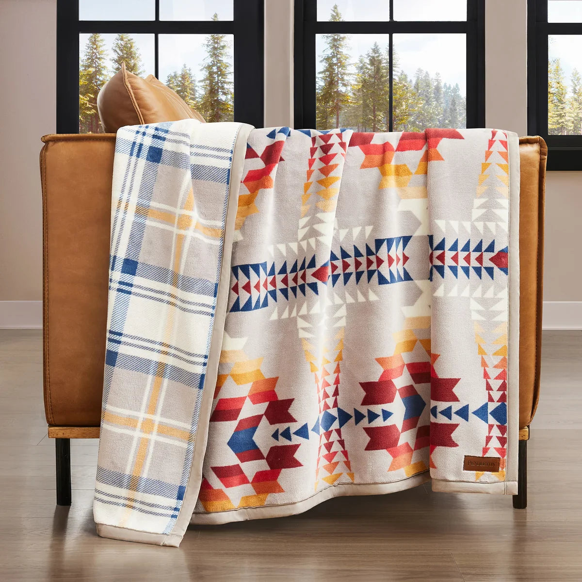 Pendleton Reversible Plush Throw - Thumbnail 5