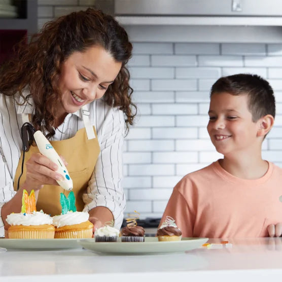 3Doodler Chef 3D Pen Bundle With Bonus Candy Refill Bag