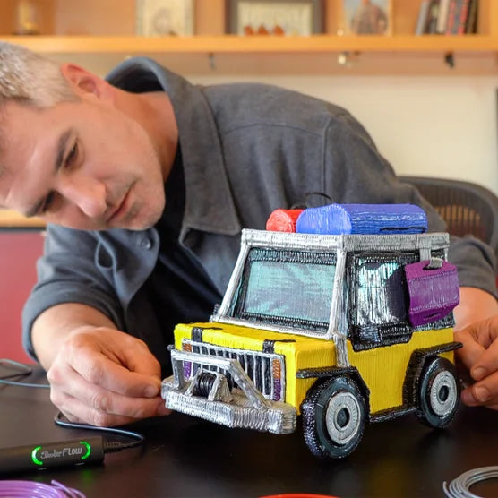 3Doodler Flow 3D Pen Bundle With Bonus Tri-color Refill Pack