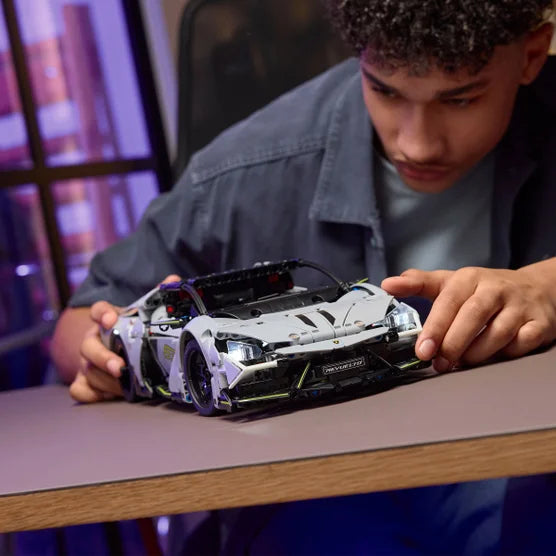 LEGO Lamborghini Revuelto Bundle