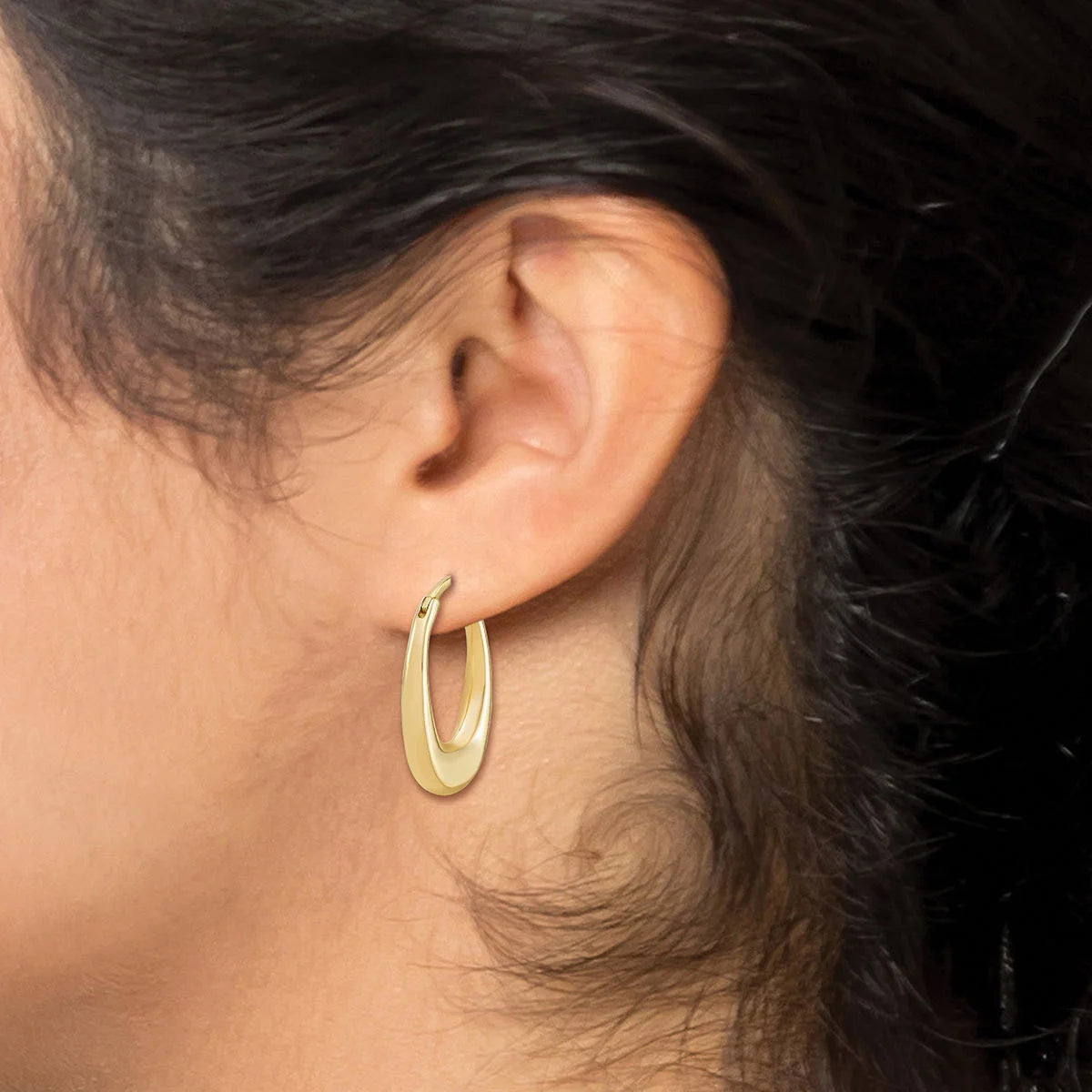 14kt Yellow Gold Oval Hoop Earrings