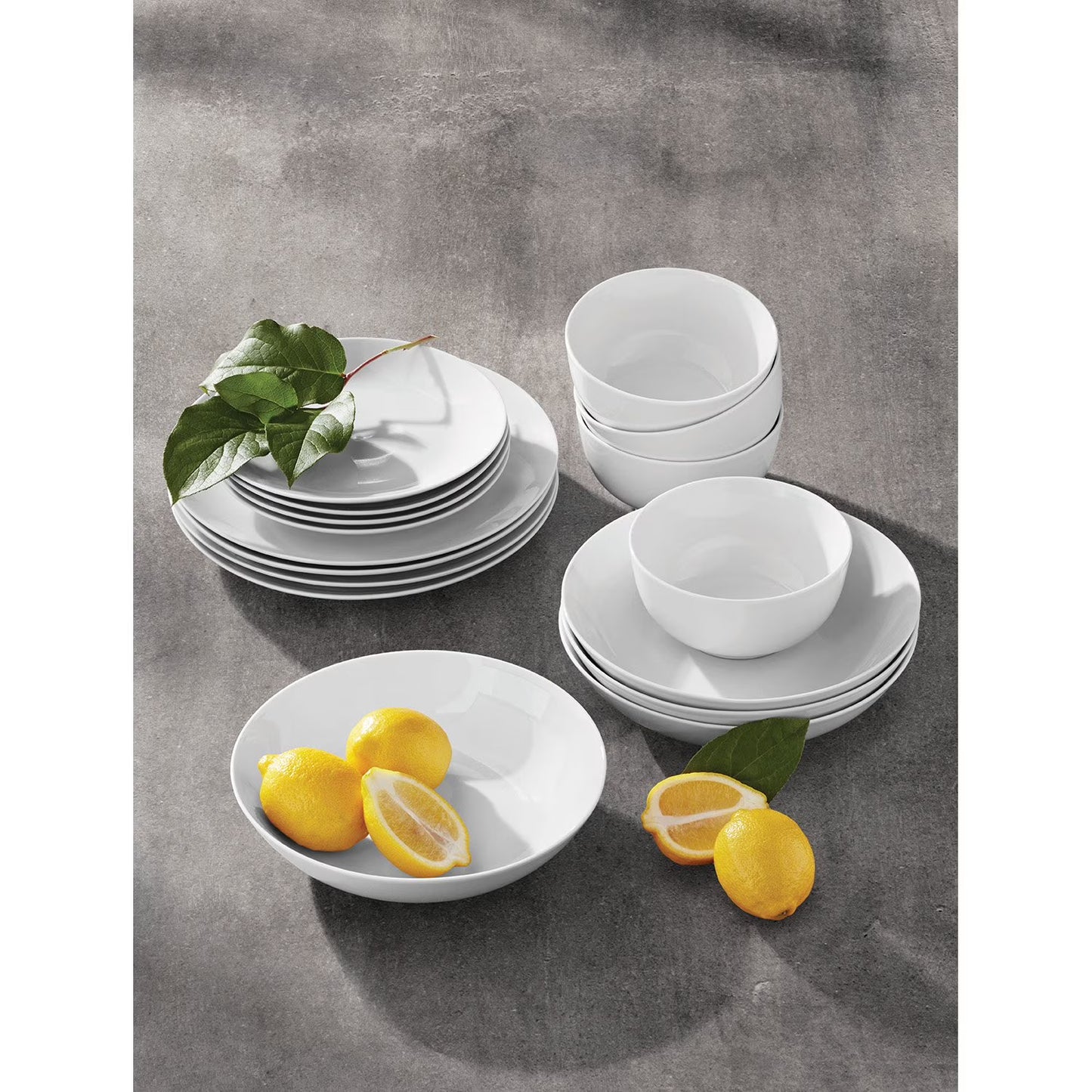 16-Piece Porcelain Dinnerware Set