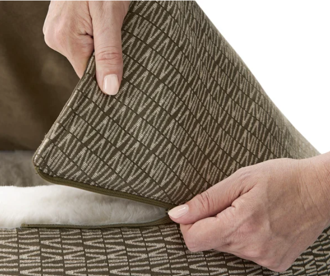 Hooded Pet Bed - Round, 22”