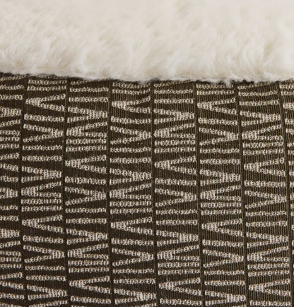Hooded Pet Bed - Round, 22”