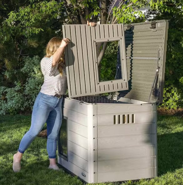 Large Deluxe Dog House