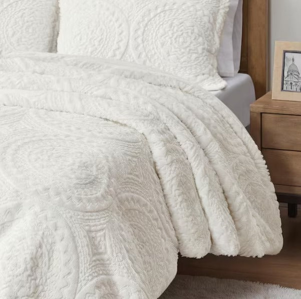 3-Piece Ivory Medallion Faux Fur Duvet Cover Set