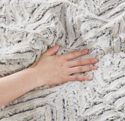 3-Piece Ivory Geometric Faux Fur Duvet Cover Set