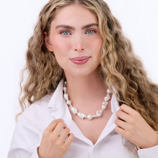 18" 12-15mm White Nucleated Baroque Cultured Freshwater Pearl Necklace
