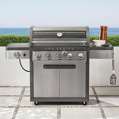 5-Burner Gas Grill with Thermostatic Control - Pro Series