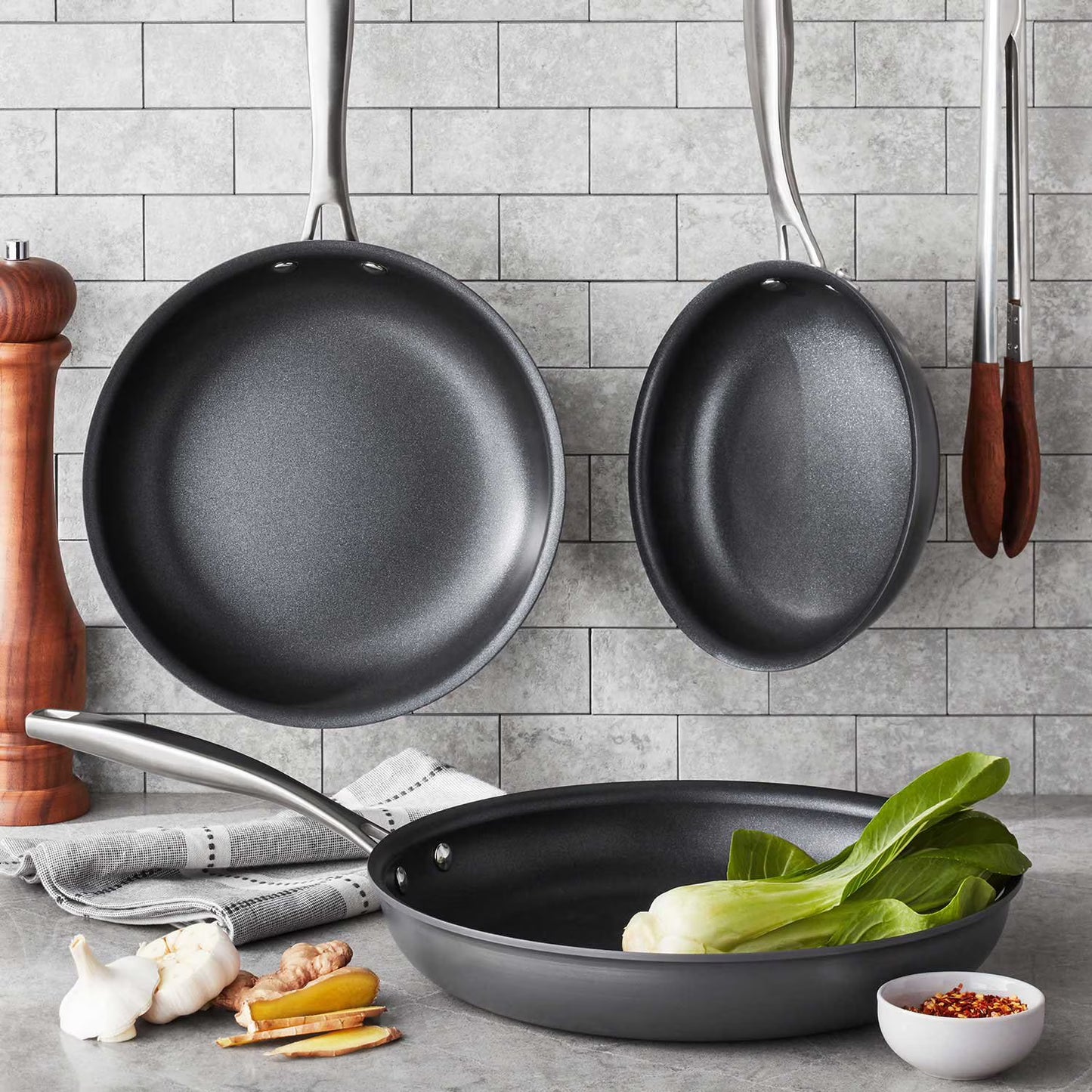 3-Piece Hard Anodized Fry Pan Set