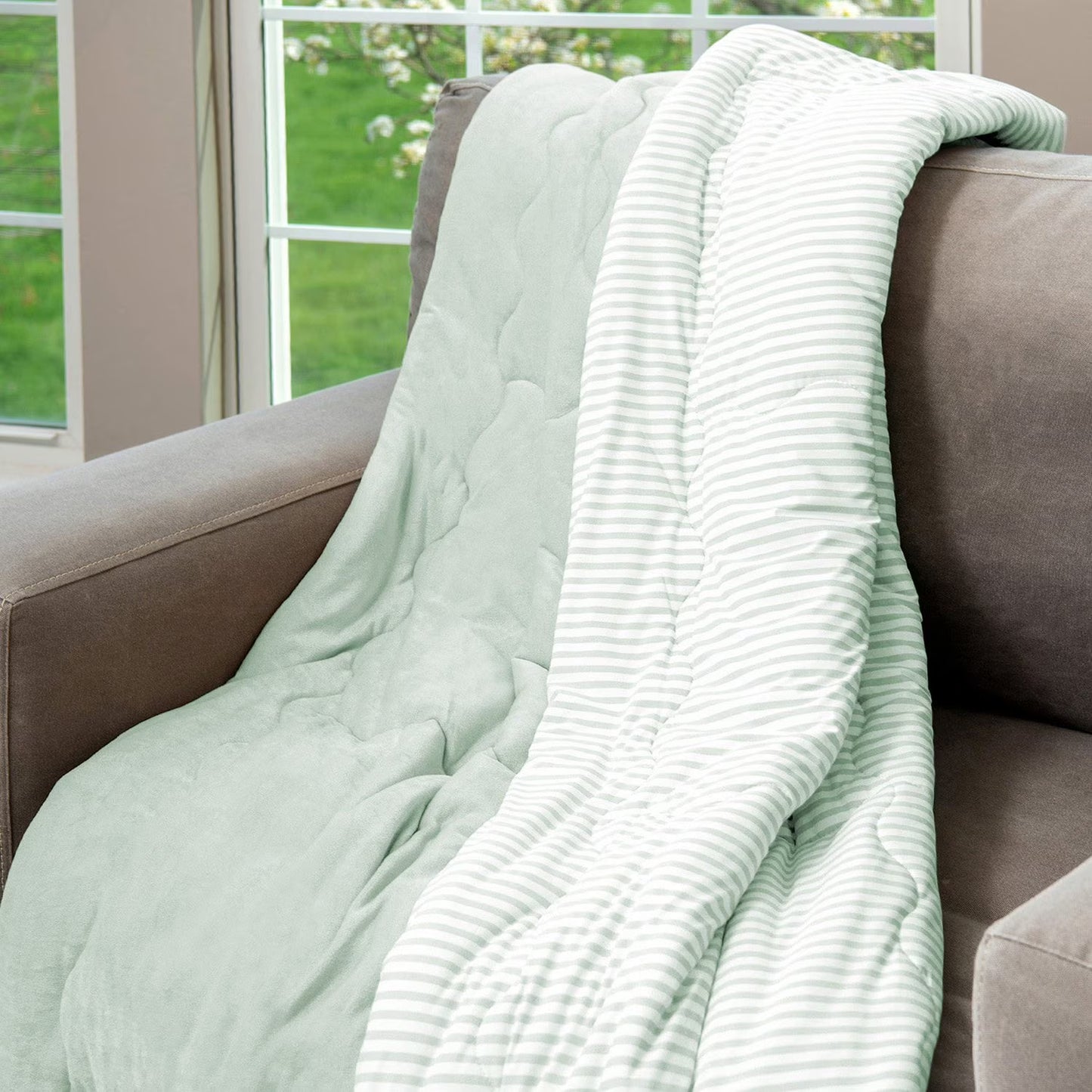 Cooling Throw Blanket 60"x70"