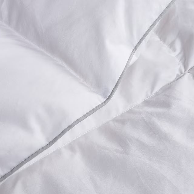 240 Thread Count White Goose Feather and Down Comforter