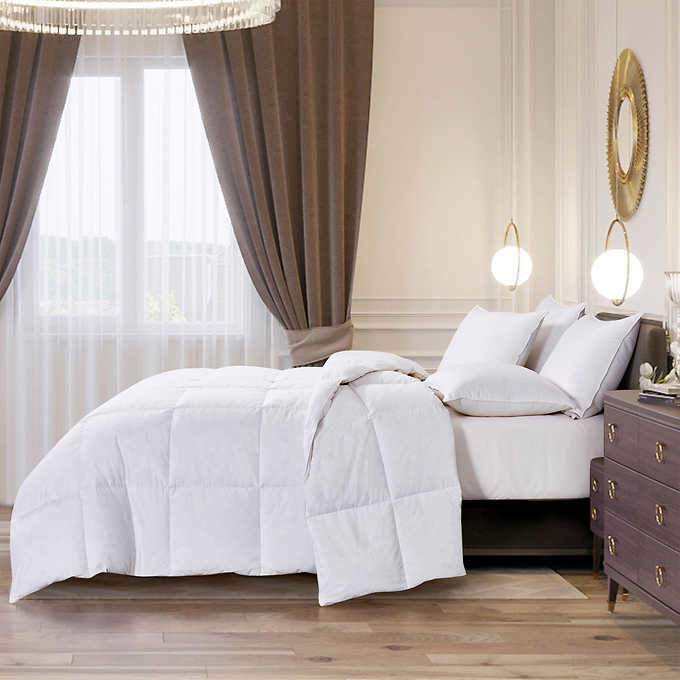 Hotel Grand White Goose Feather & Down Comforter - Thumbnail 3