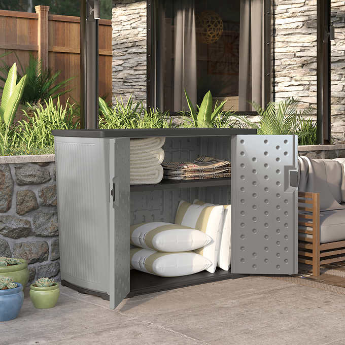 Suncast Oasis 130 Gallon Lockable Cabinet