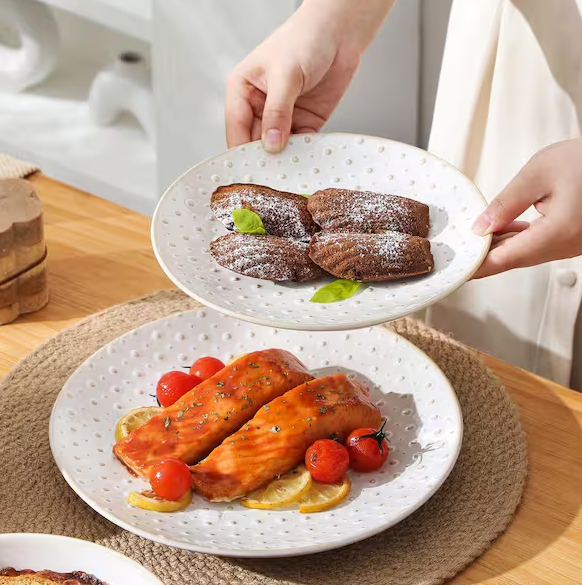 16-Piece White Stoneware Dinnerware Set